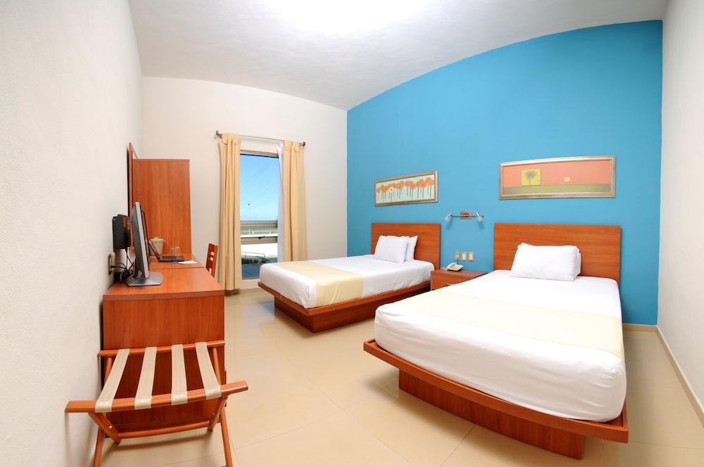 The Magic Hotel Playa del Carmen Esterno foto