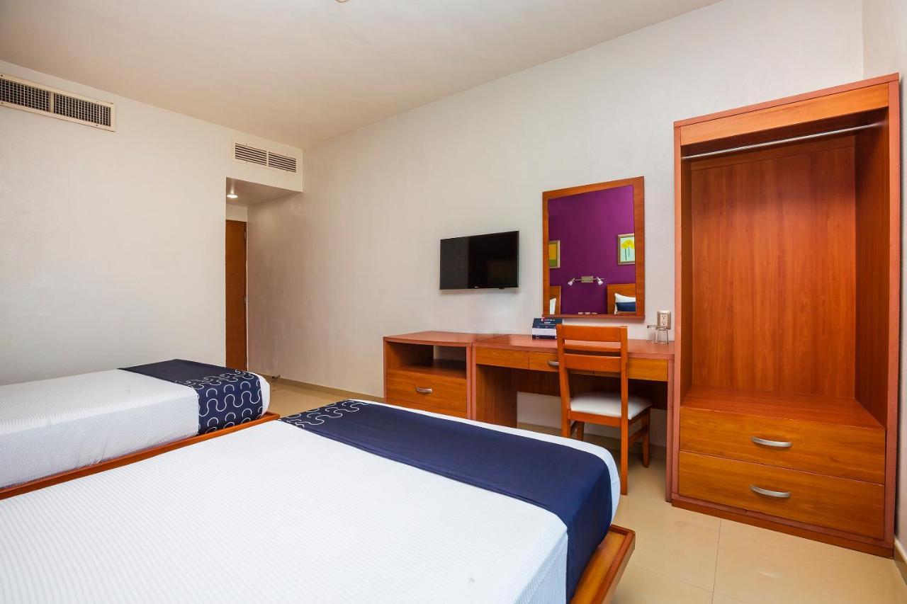 The Magic Hotel Playa del Carmen Esterno foto