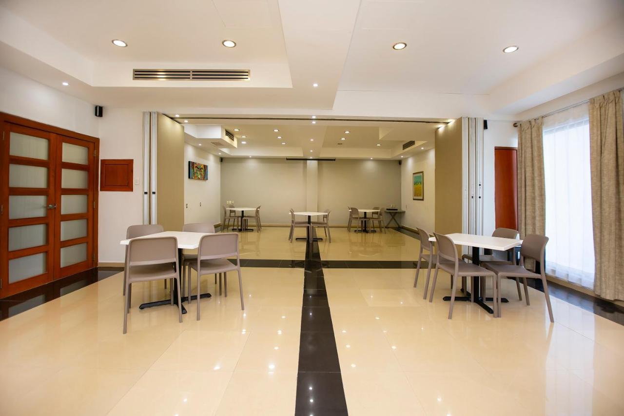 The Magic Hotel Playa del Carmen Esterno foto