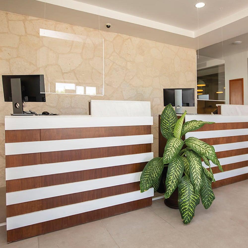 The Magic Hotel Playa del Carmen Esterno foto